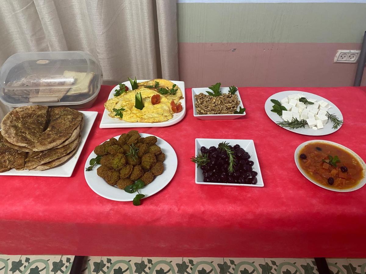 Ma'An Lil-Hayat Boutique Hotel Betlehem Exteriör bild